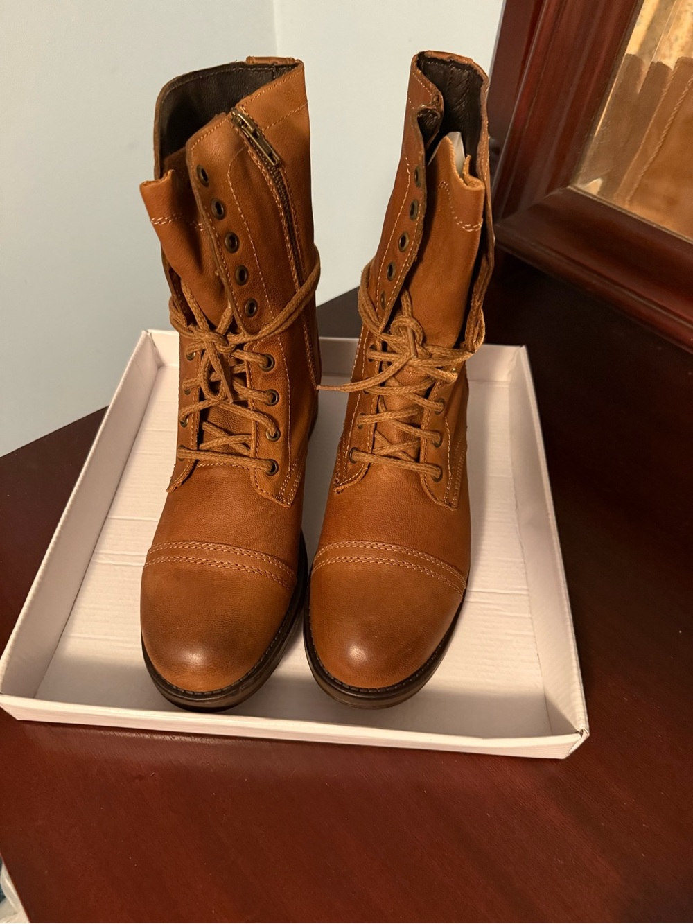 Steve Madden Brown Leather Lace-Up Ankle Boots